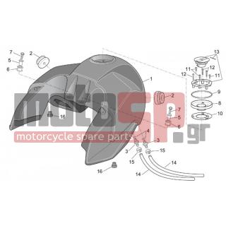 Aprilia - CAPO NORD ETV 1000 2003 - Body Parts - petrol tank