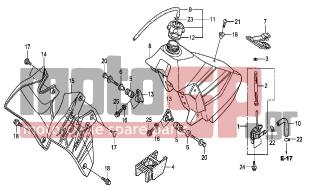 HONDA - XR650R (ED) 2006 - Body Parts - FUEL TANK - 19071-MBN-A20ZA - SHROUD SET, R. RADIATOR (WL) *TYPE1*