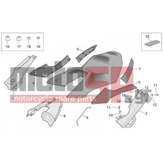 Aprilia - RST 1000 FUTURA 2001 - Body Parts - saddle - AP8134717 - Βάση στήριξης επάνω τσαντών δεξ. ασημί