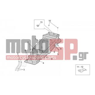 Aprilia - RSV 1000 2000 - Body Parts - Space under the seat - AP8152299 - ΠΑΞΙΜΑΔΙ  M6*